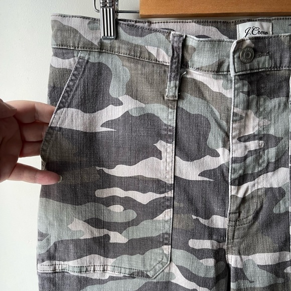 J Crew Straight-leg crop pant in camo soft sateen size 30 - Picture 6 of 13